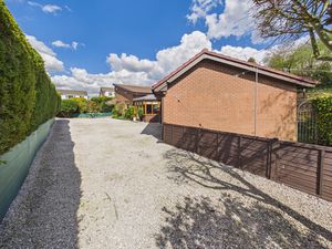 Photo 71- click for photo gallery